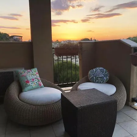 Oasis Vip Club, アパート